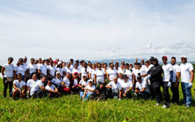 Eco5RD y La Aurora continúan reforestación del vertedero de Soto